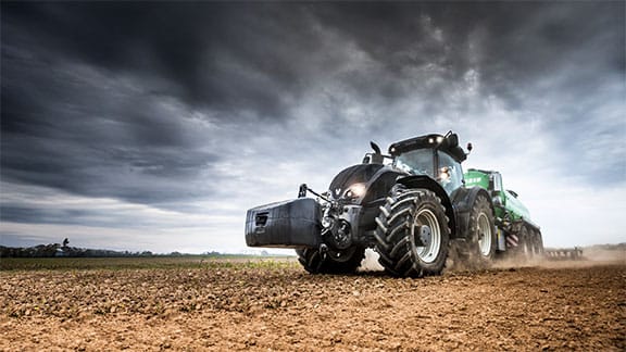 Banner - Valtra Agri