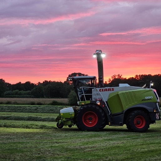 Box Image 3 - Claas