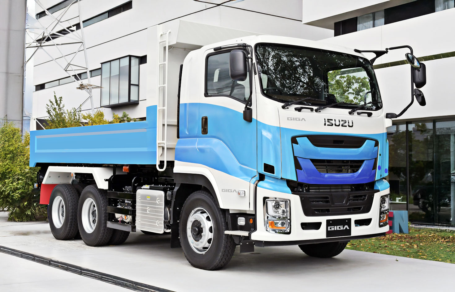 Isuzu Trucks