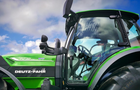 Stripe Image - Deutz